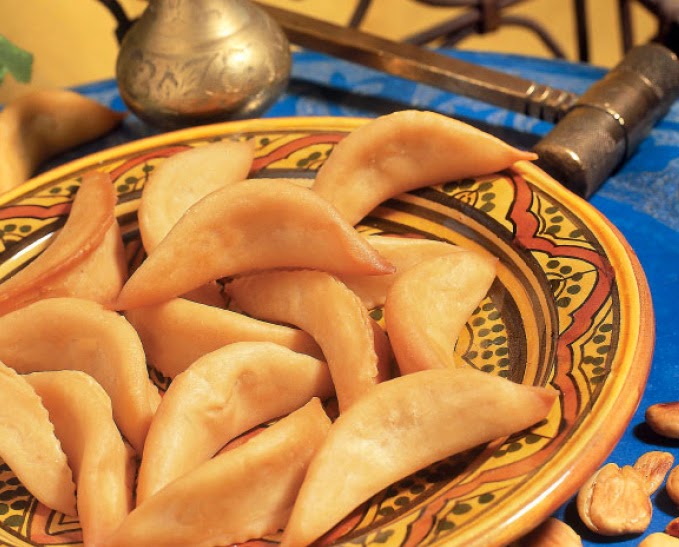 Cornes of gazelle or &amp;quot;KA’B AL GAZAL&amp;quot; - Moroccans&amp;#39; Food